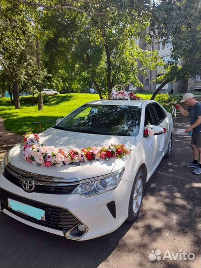 Свадебные украшения на машину