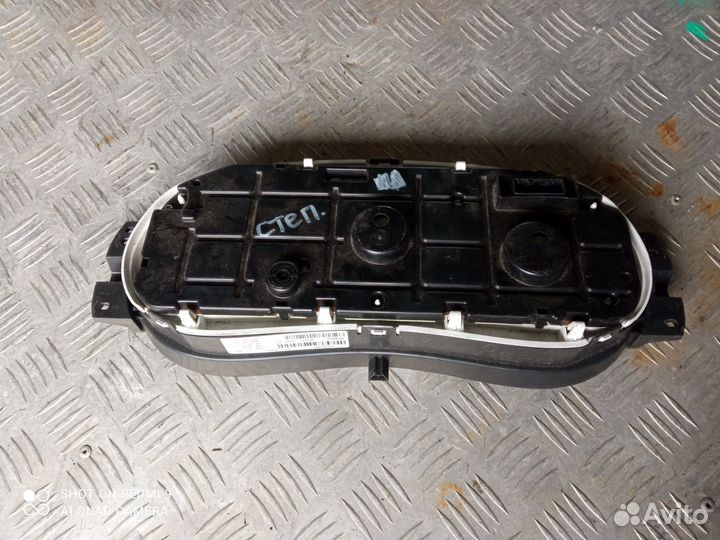Щиток приборов Renault Sandero Stepway