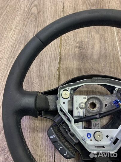 Руль Toyota Yaris 2004