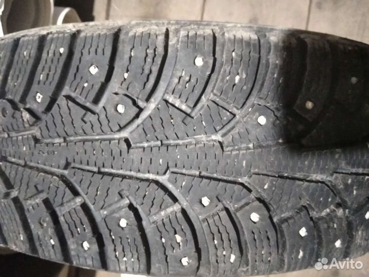 Nokian Tyres Hakkapeliitta 5 185/60 R15 88T