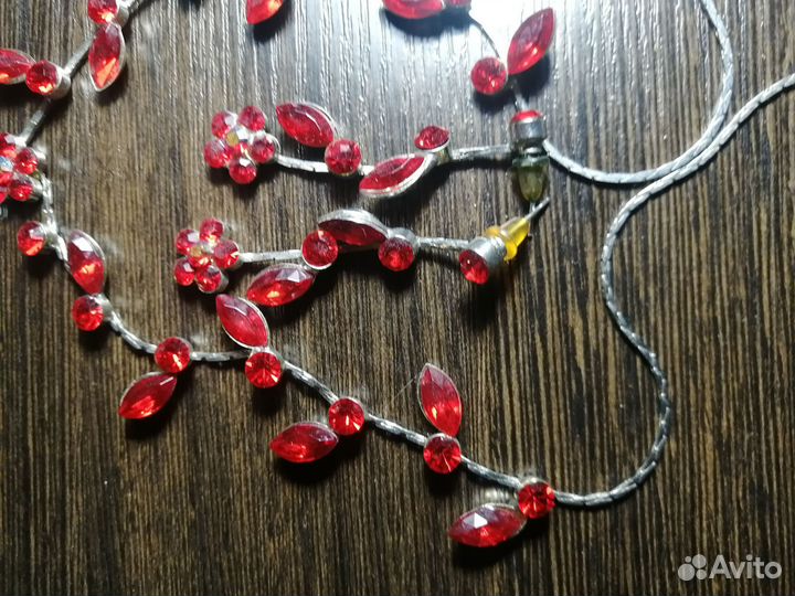 Женское украшение