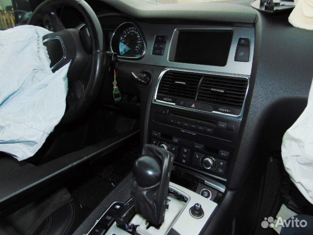 В разборе AudiQ7 s-line Ауди Ку7