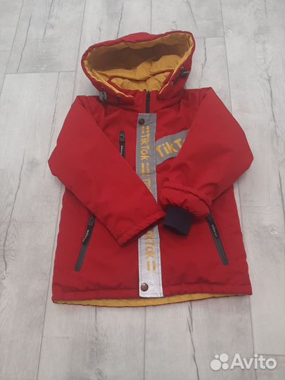 Продам куртку на мальчика весна-осень