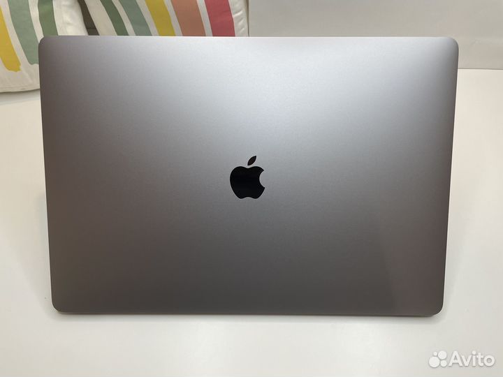 Новый macbook pro 16 2019 i9/32Gb 48 циклов