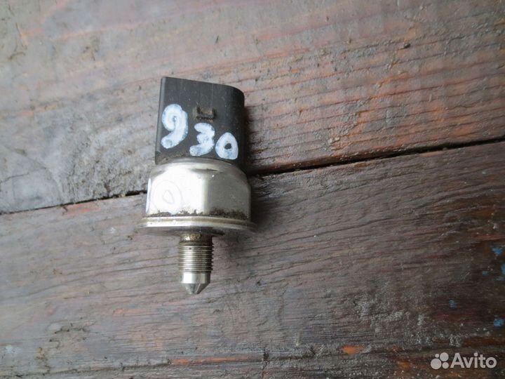 Датчик давления топлива Bmw 5 F10 2010г. 3 E90 E91