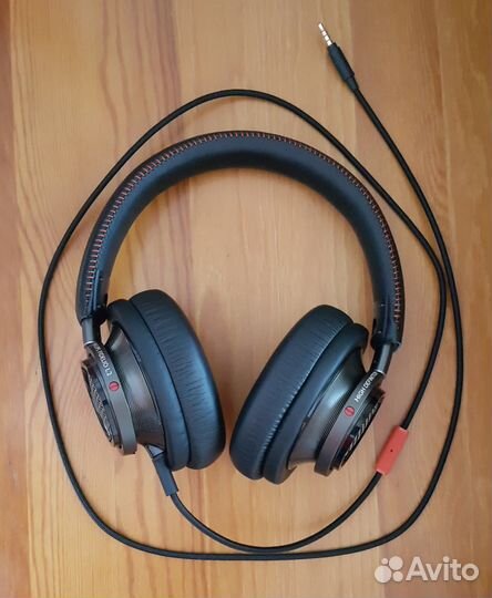 Наушники Philips Fidelio L2