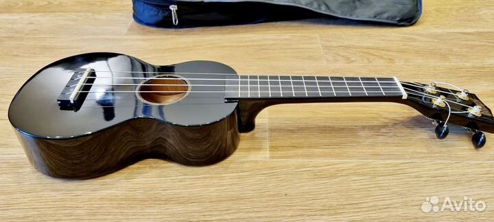 Укулеле с чехлом Mahalo цвет - черный