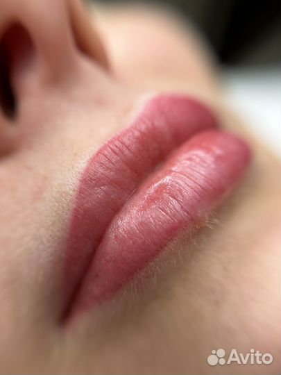 Перманентный макияж бровей губ и век