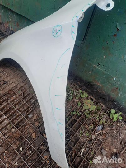 Крыло левое Mercedes cla c117