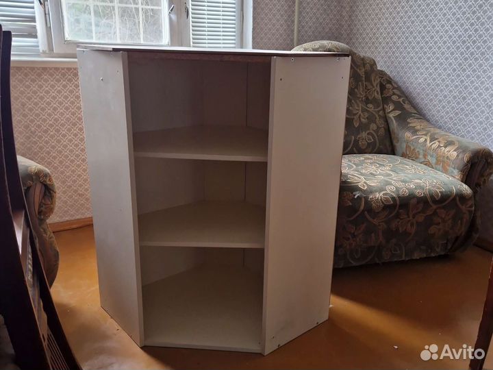 Угол от кухонной мебели. Размер 60 на 60