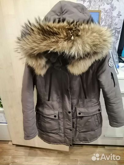 Пуховик зимний женский