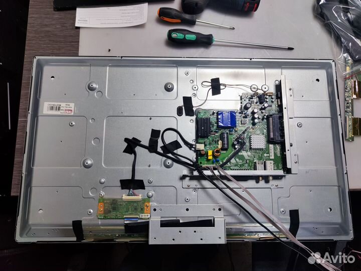 Телевизор Shivaki STV-32LED14 (По запчастям)