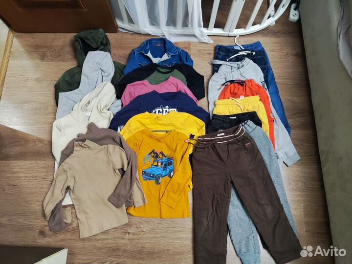 Большой пакет вещей на мальчика 116 +сандалии 29