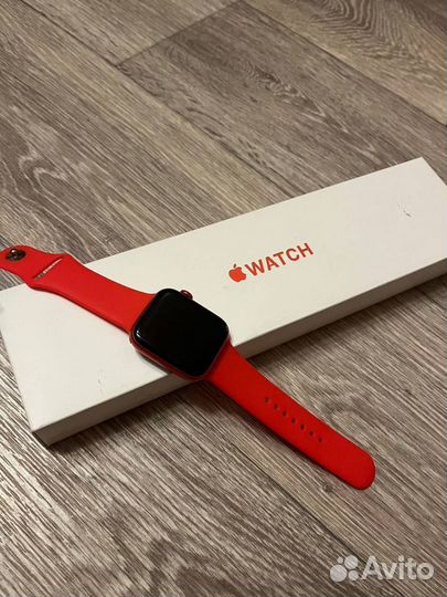 Часы apple watch 6 44 mm red