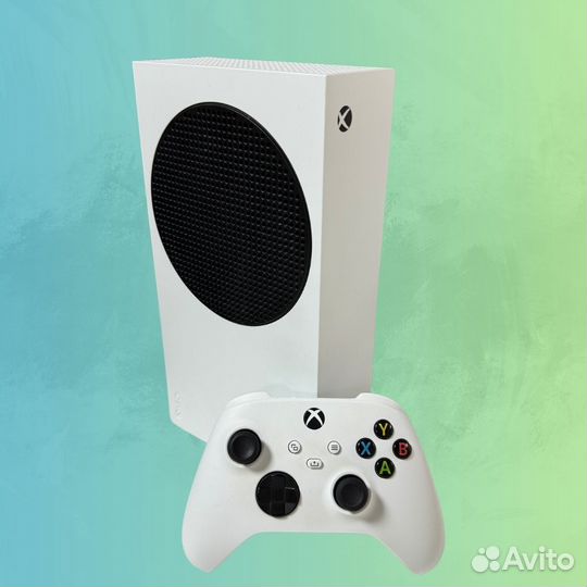 Microsoft Xbox Series S в хорошем состоянии