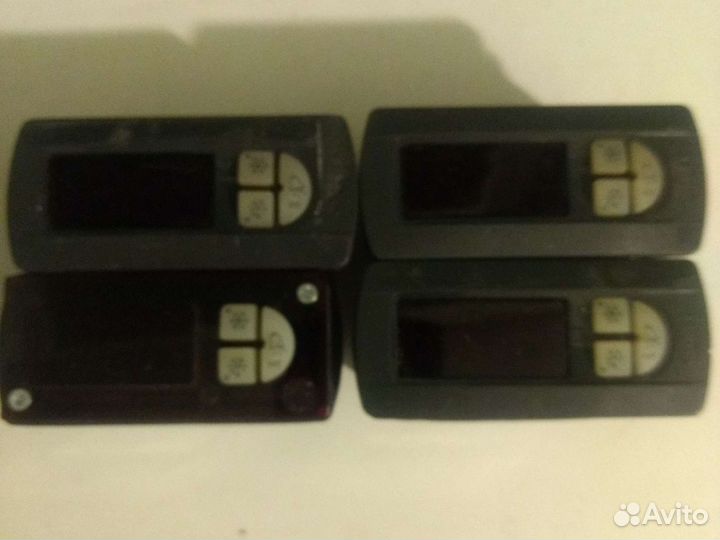 Контроллер температуры Carel pj32c0r00t