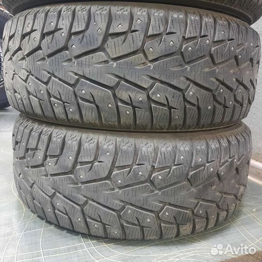 Yokohama Ice Guard Stud IG55 205/55 R16
