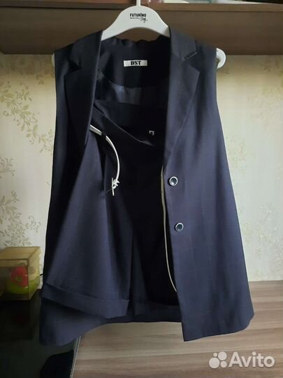 Костюм школьный 146-152 см