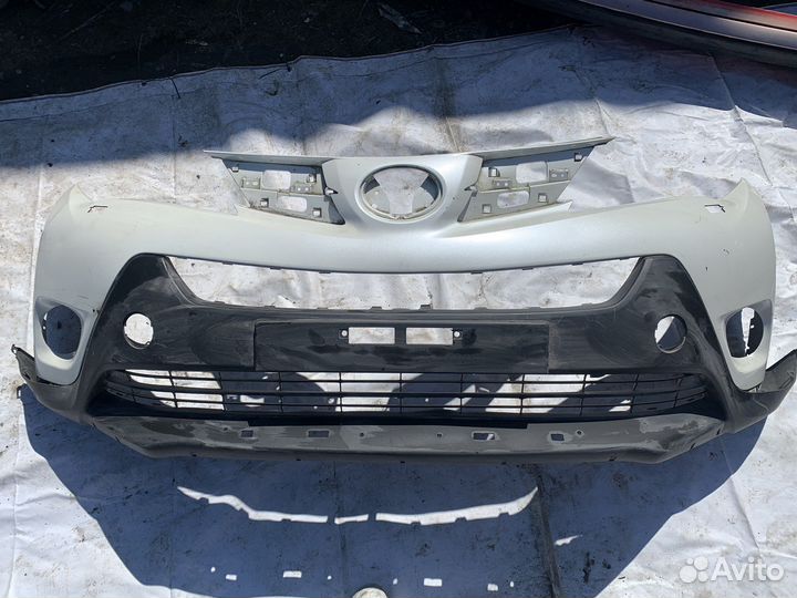 Бампер передний Toyota RAV4 40