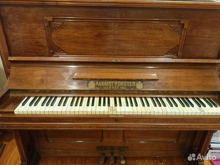 Пианино August forster
