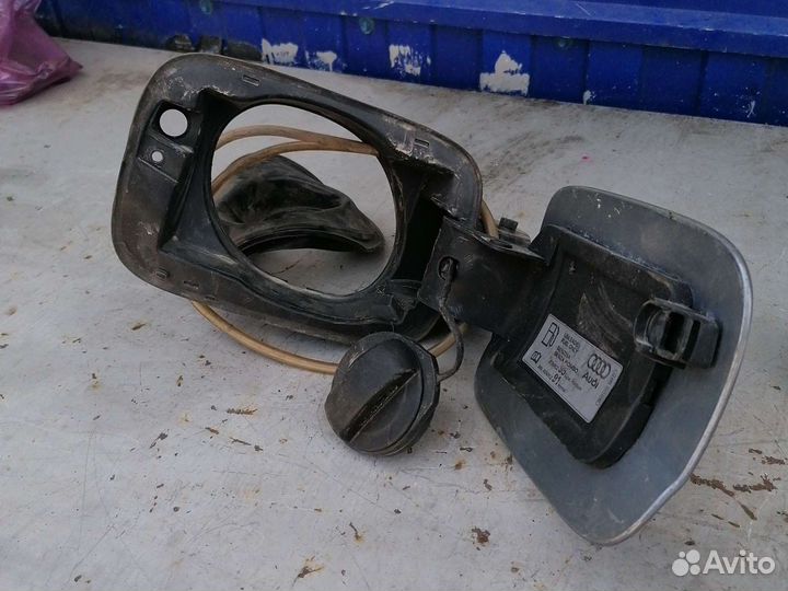 Лючок бензобака ауди а4 б8/audi a4 b8