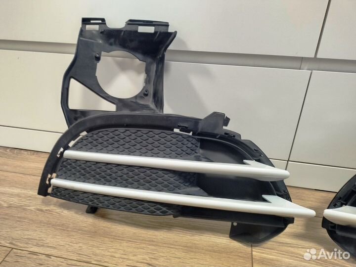 Решетка бампера Porsche Cayenne 2010-2014