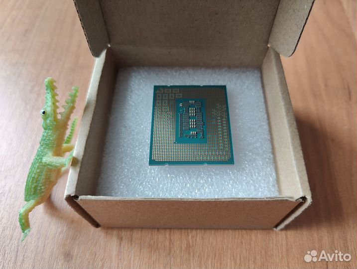 Процессор Intel Core i5-12600KF - новый