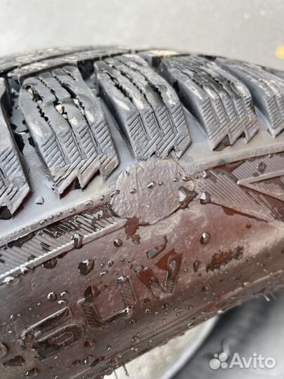 Nokian Tyres Hakkapeliitta R2 SUV 235/60 R18 107R