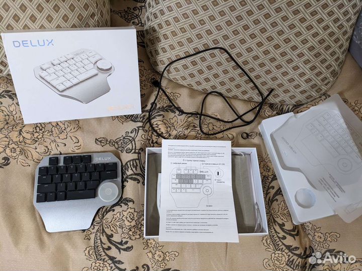 Дизайнерская клавиатура Delux T11