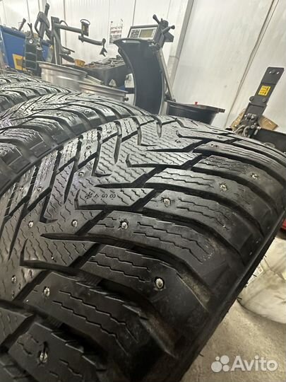 Nokian Tyres Hakkapeliitta 8 SUV 275/40 R21 107T