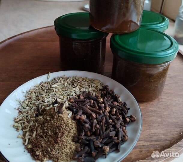 Медовое средство от глистов с травами