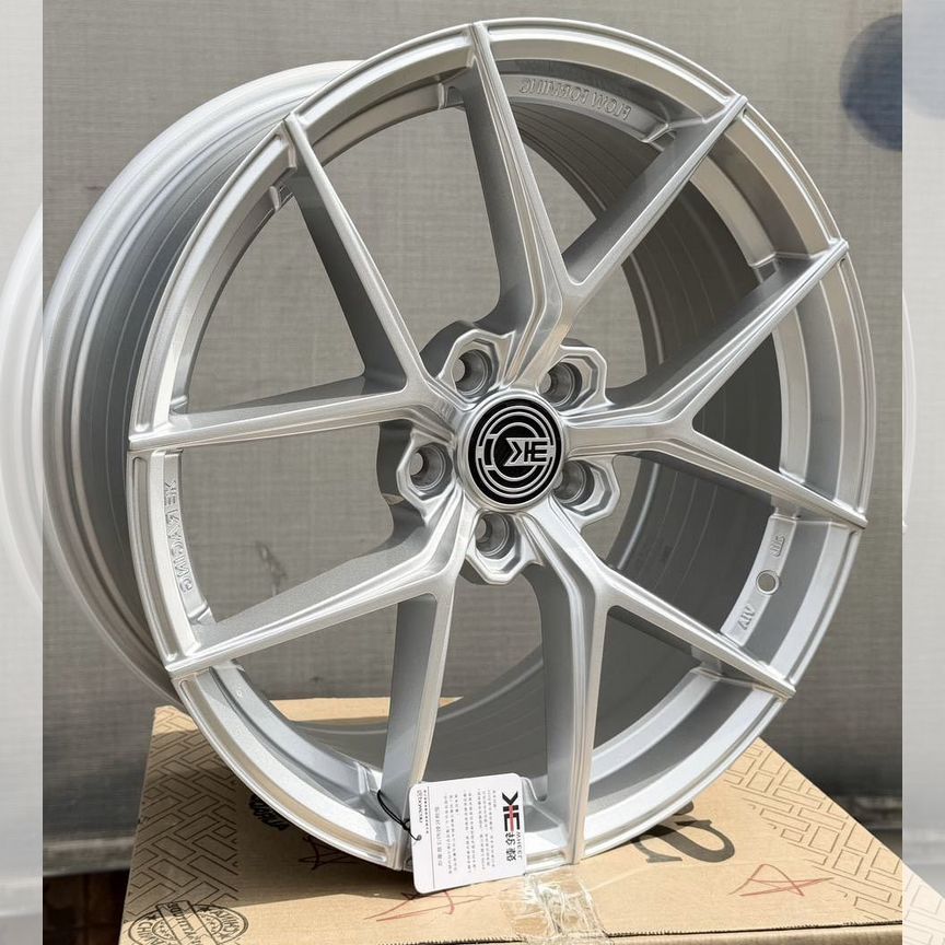 Литые диски Flow Form 8×R18 5×108