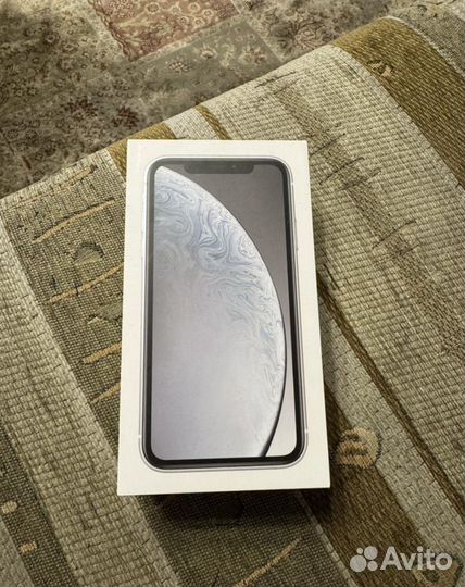 iPhone Xr, 64 ГБ