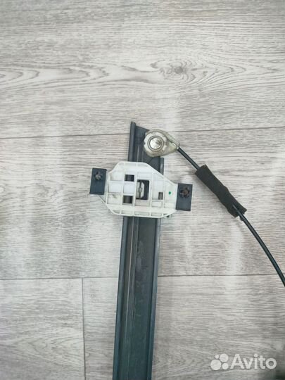 Стеклоподъемник передний правый Chevrolet Lanos