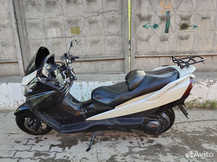 Suzuki skywave 400