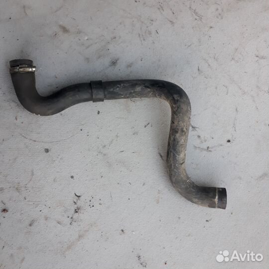 Патрубок охлаждения к радиатору Форд Фокус 2 1.6