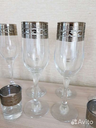 Бокалы и рюмки