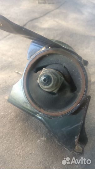 Подушка двс Toyota Corona Premio, правая AT211, 7A