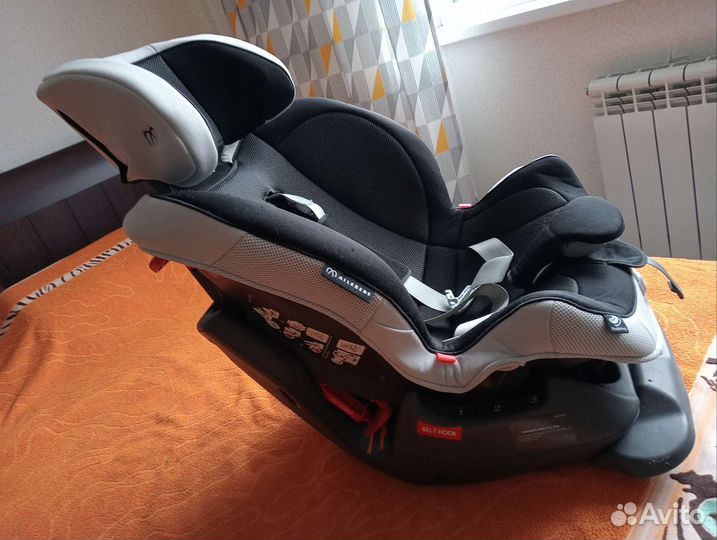 Детское автокресло 9 до 25 кг Carmate swing moon