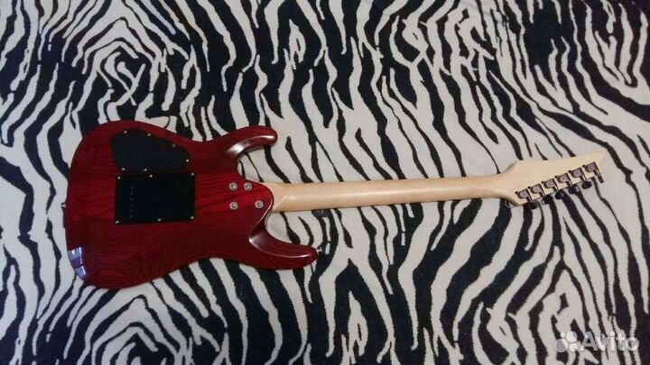 Электрогитара