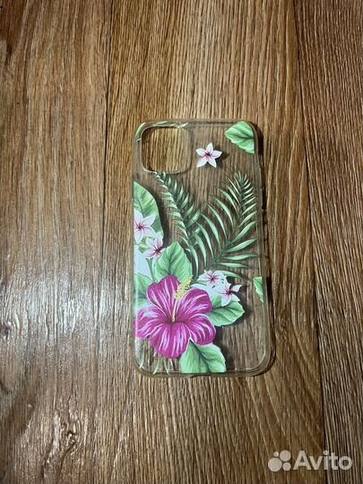 Чехол на iPhone 11