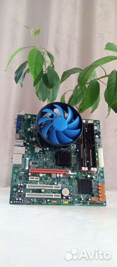 Материнская плата с процессором