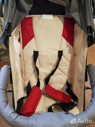 Коляска прогулочная