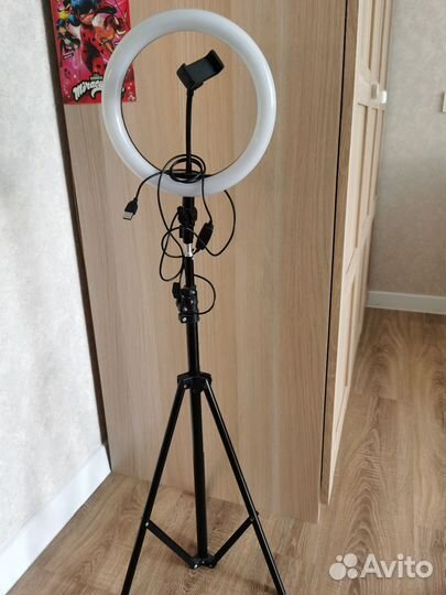 Кольцо для селфи на триноге