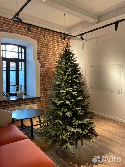 Елка искусственная