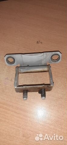 Петля двери багажника 90400WA010 Nissan Wingroad