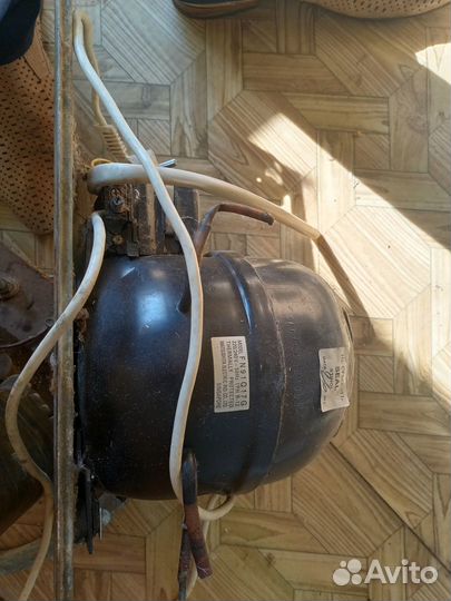 Компрессор для двух-камерного холодильника Стинол