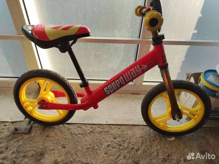 Беговел детский бу