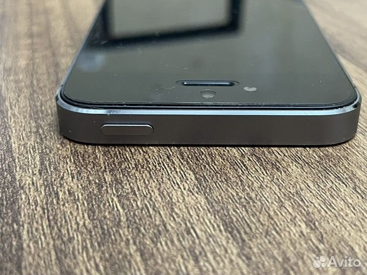 Телефон iPhone 5s