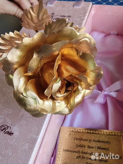 Вечная золотая роза сувенир